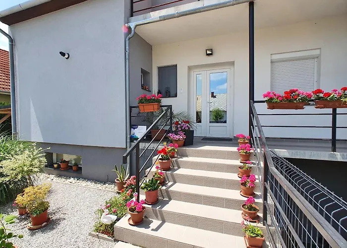 Béke Szigete Nyaraló *